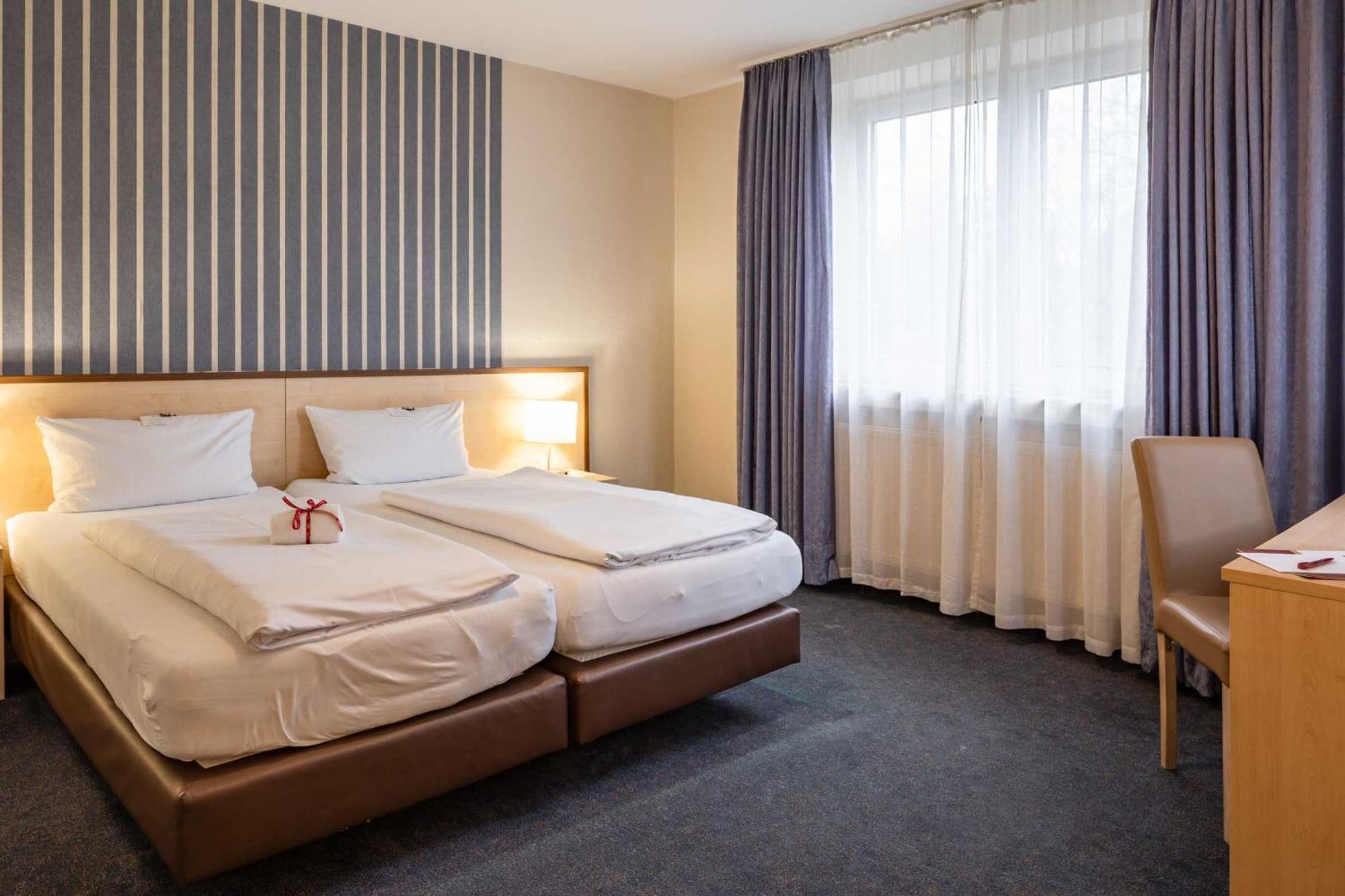 Astoria City Resort Essen Buitenkant foto